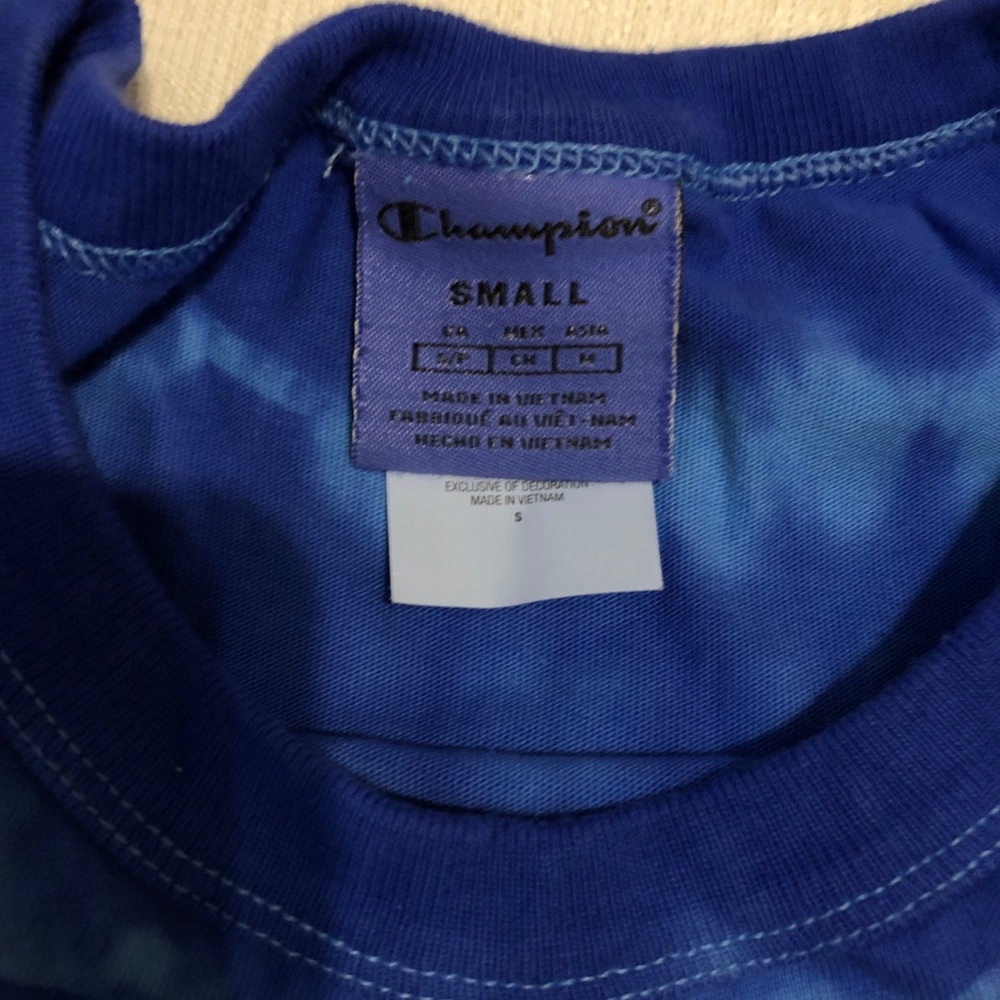 CHAMPIONS Croptop(S) - Picture 4 of 5